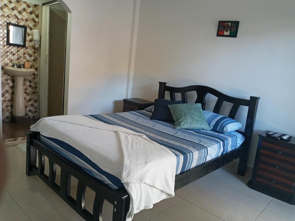 Hostal Cuyagua Palomino Ngoại thất bức ảnh