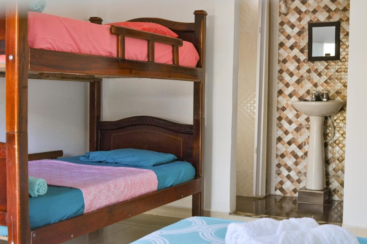 Hostal Cuyagua Palomino Ngoại thất bức ảnh