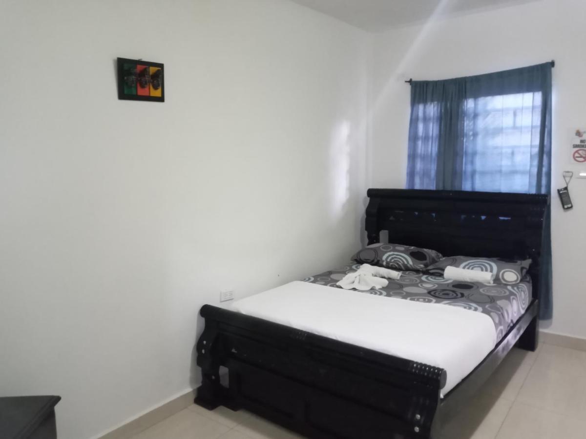 Hostal Cuyagua Palomino Ngoại thất bức ảnh